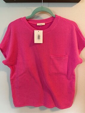 Les Amis Knit Short-Sleeve Sweater Top